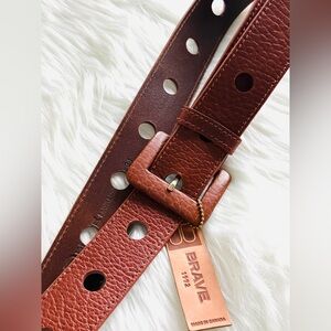 BRAVE Leather - Brown Stitch - YARUS COGNAC SHRUNKEN